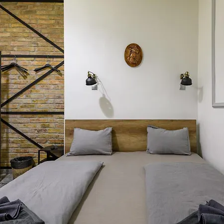 Apartment Wtb - Welcome To