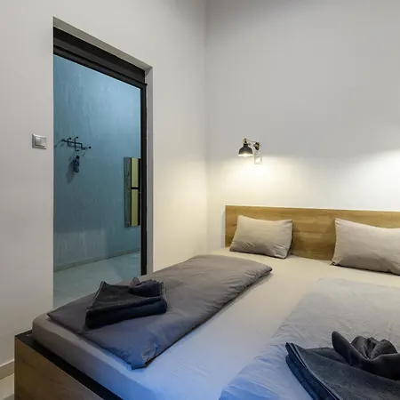 Wtb - Welcome To Budapest