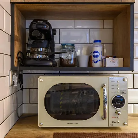 Wtb - Welcome To * Budapest