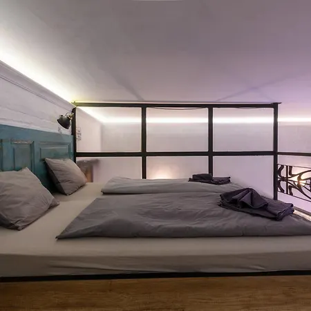 Wtb - Welcome To * 부다페스트