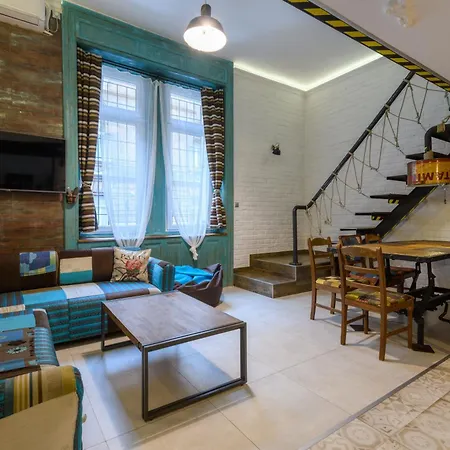 Wtb - Welcome To Budapest