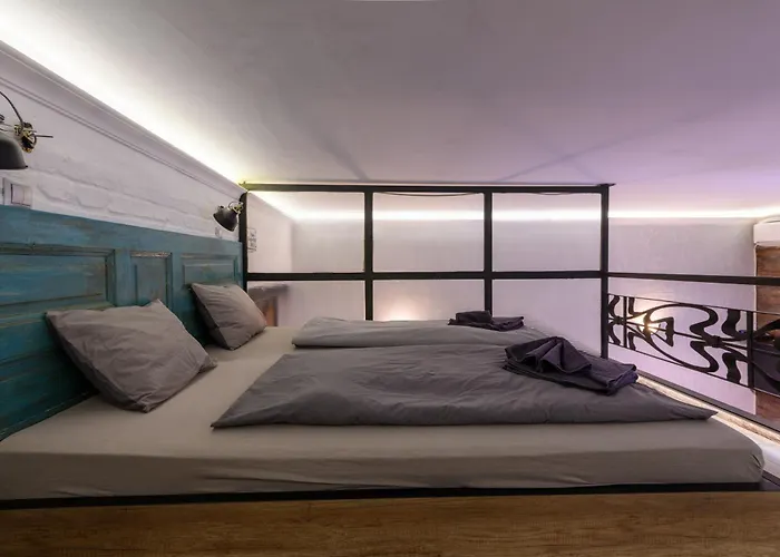 Wtb - Welcome To * بودابست